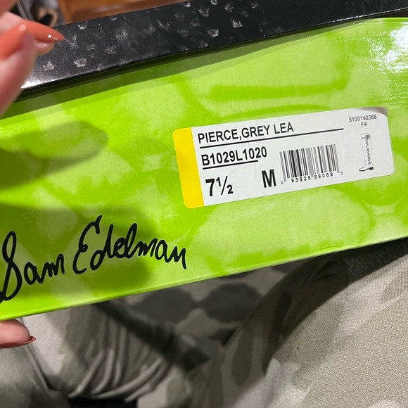 Over the knee Boots - Picture 13 of 13